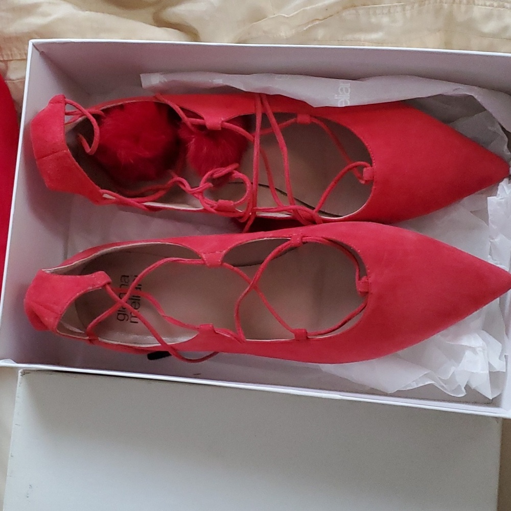 Sz 36, 36.5, 39 and 41 NIB $495 Gianna Meliani flats
